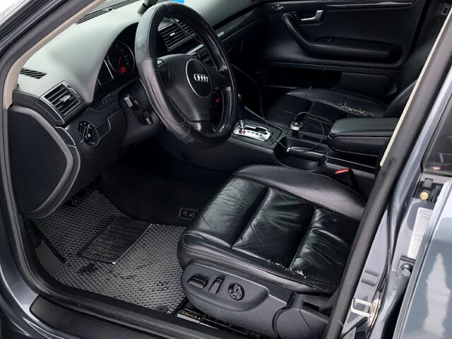 Серый Ауди А4, объемом двигателя 1.8 л и пробегом 272 тыс. км за 6500 $, фото 10 на Automoto.ua