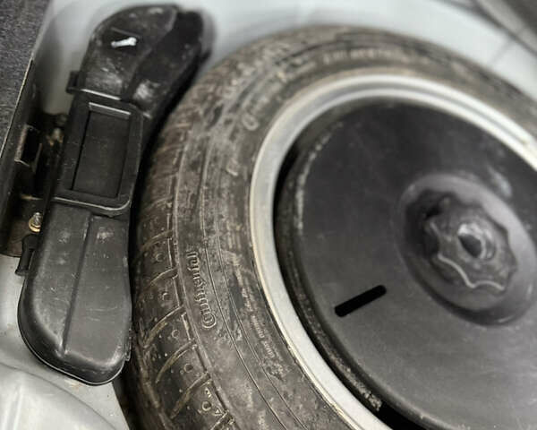 Ауди А4 2005 в Виннице на Automoto.ua Серый Ауди А4, объемом двигателя 2 л и пробегом 288 тыс. км за 6699 $, фото 16 на Automoto.ua