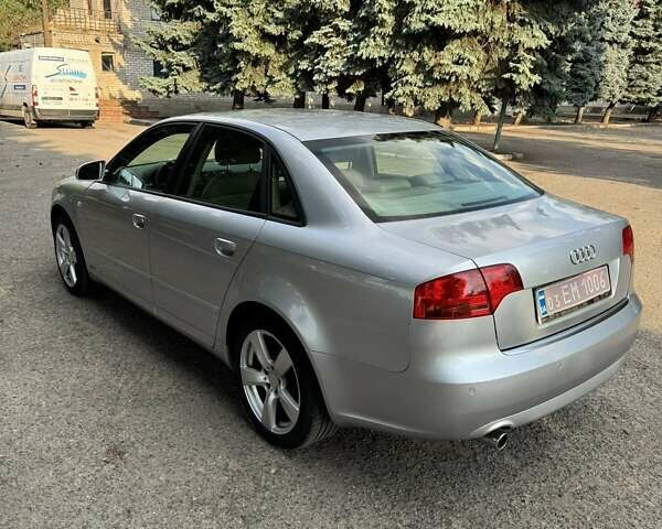 Серый Ауди А4, объемом двигателя 2 л и пробегом 181 тыс. км за 6900 $, фото 7 на Automoto.ua