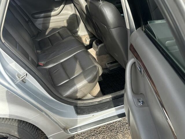 Сірий Ауді А4, об'ємом двигуна 1.9 л та пробігом 386 тис. км за 1950 $, фото 5 на Automoto.ua