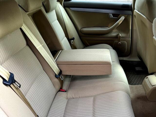 Сірий Ауді А4, об'ємом двигуна 2 л та пробігом 181 тис. км за 7000 $, фото 8 на Automoto.ua