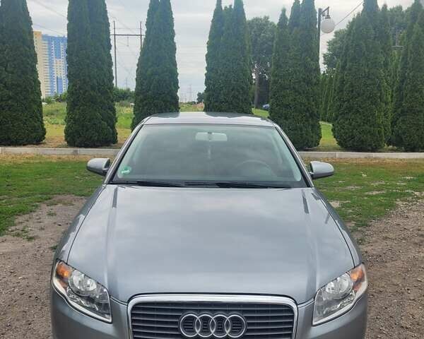 Сірий Ауді А4, об'ємом двигуна 2 л та пробігом 203 тис. км за 6999 $, фото 2 на Automoto.ua