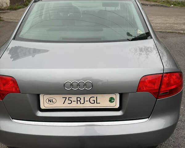 Серый Ауди А4, объемом двигателя 2 л и пробегом 231 тыс. км за 6200 $, фото 3 на Automoto.ua