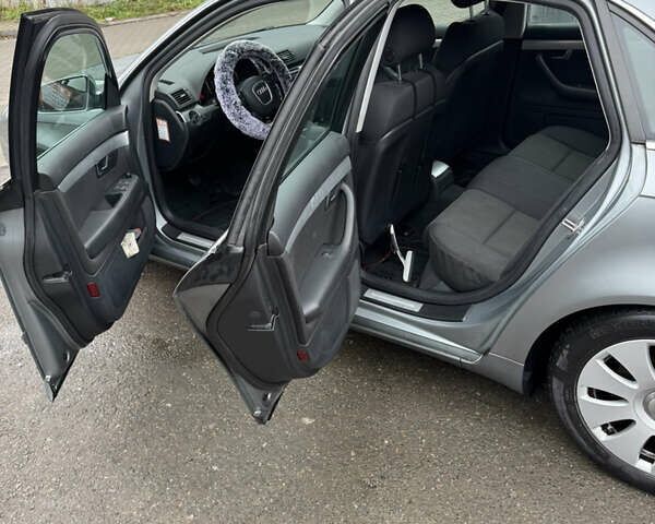 Серый Ауди А4, объемом двигателя 2 л и пробегом 231 тыс. км за 6200 $, фото 12 на Automoto.ua
