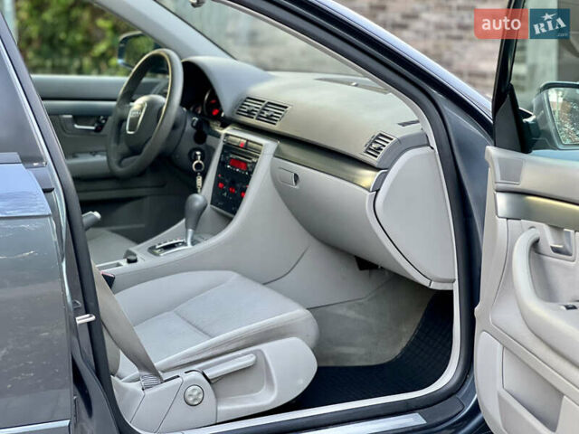 Серый Ауди А4, объемом двигателя 2 л и пробегом 268 тыс. км за 5900 $, фото 20 на Automoto.ua