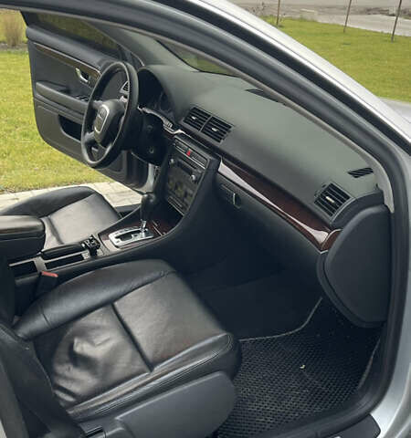 Сірий Ауді А4, об'ємом двигуна 1.8 л та пробігом 290 тис. км за 6200 $, фото 12 на Automoto.ua