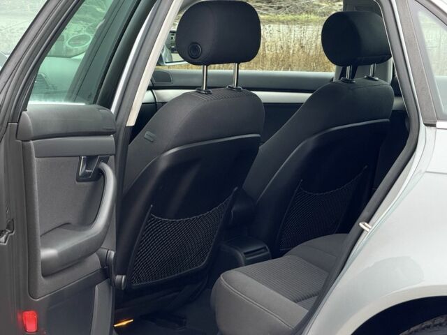 Сірий Ауді А4, об'ємом двигуна 2 л та пробігом 257 тис. км за 7700 $, фото 14 на Automoto.ua