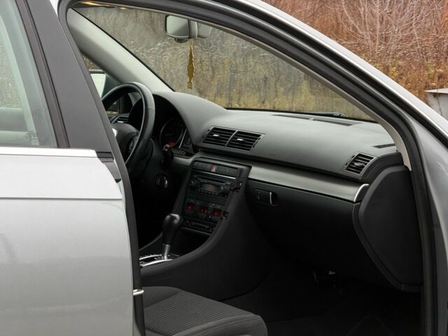 Сірий Ауді А4, об'ємом двигуна 2 л та пробігом 257 тис. км за 7700 $, фото 18 на Automoto.ua