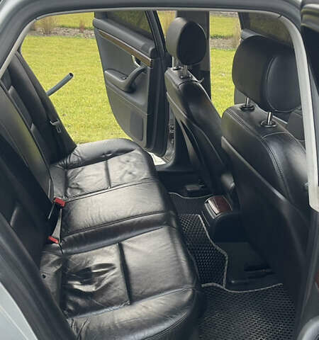 Сірий Ауді А4, об'ємом двигуна 1.8 л та пробігом 290 тис. км за 6200 $, фото 13 на Automoto.ua