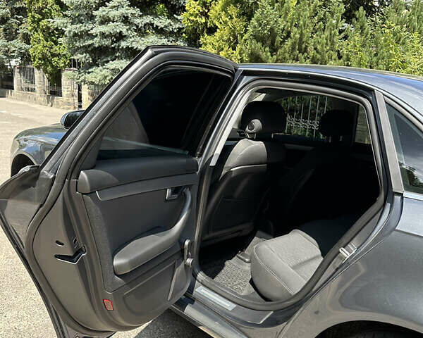 Серый Ауди А4, объемом двигателя 1.6 л и пробегом 221 тыс. км за 7000 $, фото 8 на Automoto.ua