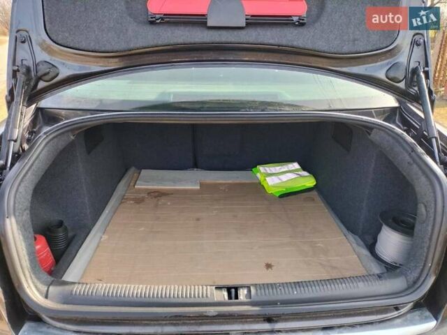 Сірий Ауді А4, об'ємом двигуна 2 л та пробігом 250 тис. км за 8000 $, фото 13 на Automoto.ua