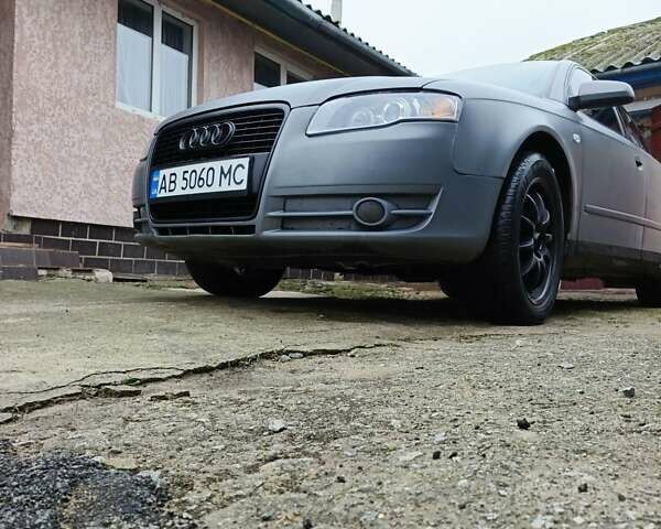 Сірий Ауді А4, об'ємом двигуна 2 л та пробігом 300 тис. км за 6700 $, фото 1 на Automoto.ua