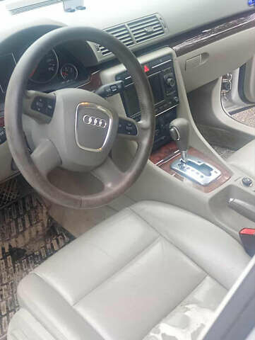 Сірий Ауді А4, об'ємом двигуна 1.97 л та пробігом 250 тис. км за 6500 $, фото 9 на Automoto.ua