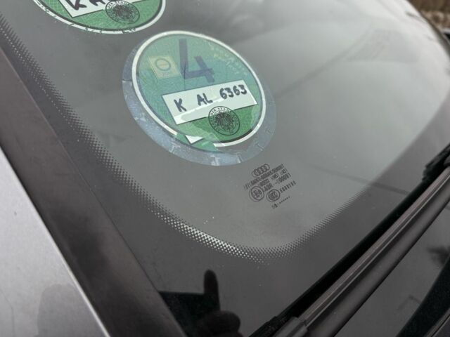 Сірий Ауді А4, об'ємом двигуна 2 л та пробігом 257 тис. км за 7700 $, фото 21 на Automoto.ua