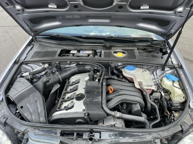 Серый Ауди А4, объемом двигателя 2 л и пробегом 217 тыс. км за 6700 $, фото 5 на Automoto.ua
