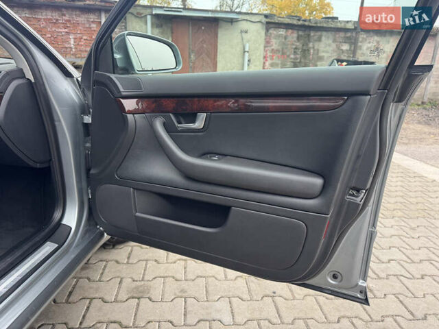 Сірий Ауді А4, об'ємом двигуна 2 л та пробігом 266 тис. км за 7300 $, фото 60 на Automoto.ua