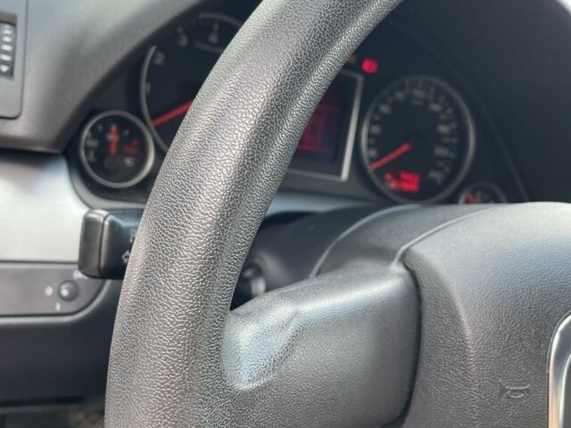 Серый Ауди А4, объемом двигателя 2 л и пробегом 217 тыс. км за 6700 $, фото 7 на Automoto.ua
