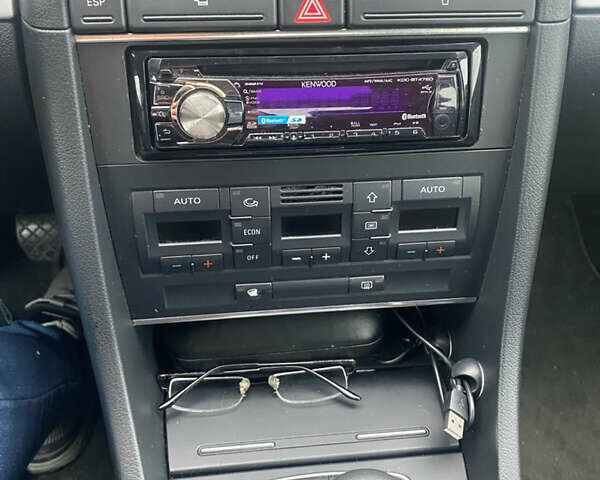 Серый Ауди А4, объемом двигателя 1.6 л и пробегом 152 тыс. км за 7300 $, фото 37 на Automoto.ua