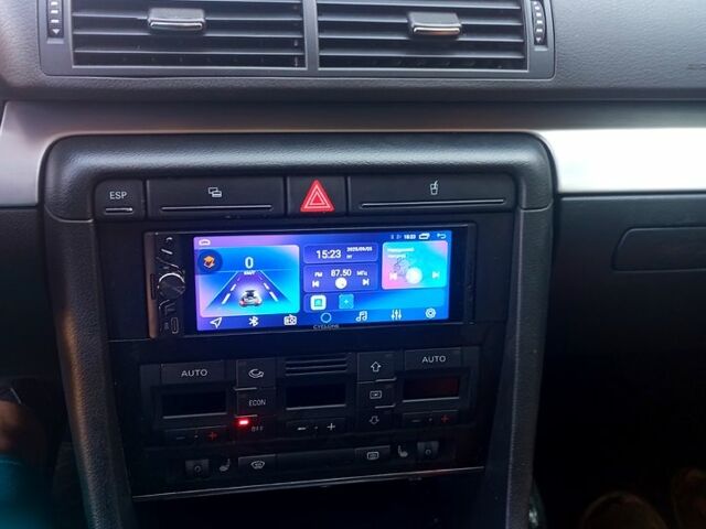 Сірий Ауді А4, об'ємом двигуна 1.6 л та пробігом 219 тис. км за 6500 $, фото 2 на Automoto.ua