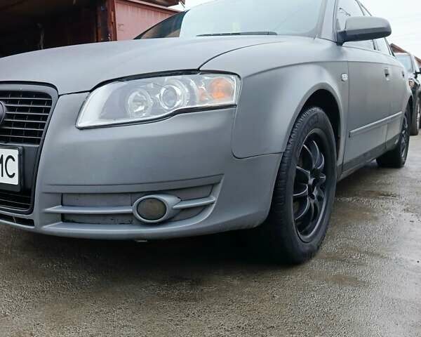 Сірий Ауді А4, об'ємом двигуна 2 л та пробігом 300 тис. км за 6700 $, фото 8 на Automoto.ua