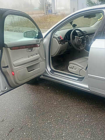 Сірий Ауді А4, об'ємом двигуна 1.97 л та пробігом 250 тис. км за 6500 $, фото 5 на Automoto.ua