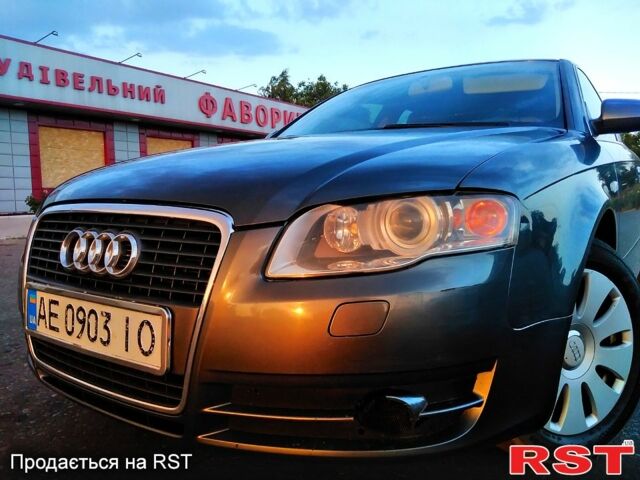 Серый Ауди А4, объемом двигателя 2 л и пробегом 212 тыс. км за 6150 $, фото 6 на Automoto.ua