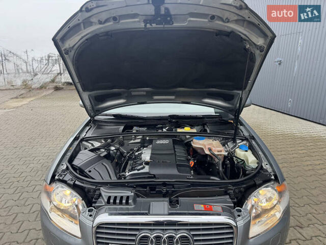 Сірий Ауді А4, об'ємом двигуна 2 л та пробігом 266 тис. км за 7300 $, фото 62 на Automoto.ua