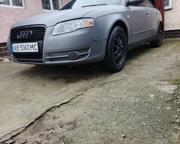 Сірий Ауді А4, об'ємом двигуна 2 л та пробігом 300 тис. км за 6700 $, фото 4 на Automoto.ua