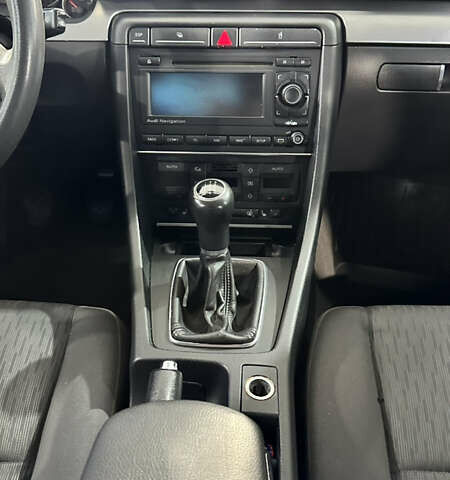 Серый Ауди А4, объемом двигателя 1.9 л и пробегом 307 тыс. км за 6500 $, фото 9 на Automoto.ua