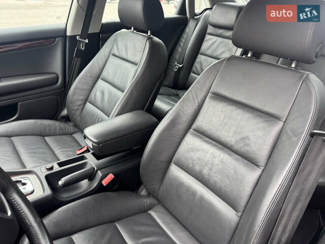 Сірий Ауді А4, об'ємом двигуна 2 л та пробігом 266 тис. км за 7300 $, фото 33 на Automoto.ua