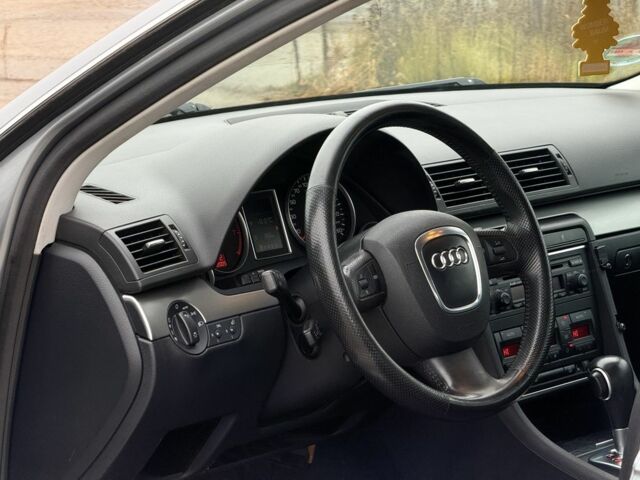 Сірий Ауді А4, об'ємом двигуна 2 л та пробігом 257 тис. км за 7700 $, фото 12 на Automoto.ua