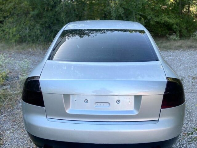 Серый Ауди А4, объемом двигателя 0 л и пробегом 333 тыс. км за 2395 $, фото 3 на Automoto.ua