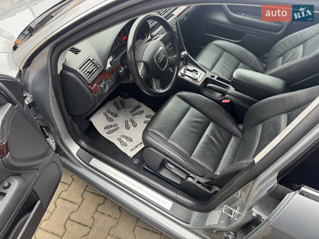 Сірий Ауді А4, об'ємом двигуна 2 л та пробігом 266 тис. км за 7300 $, фото 36 на Automoto.ua