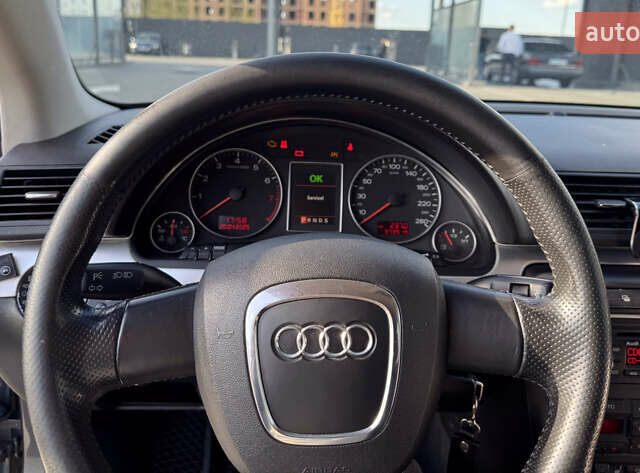 Ауді А4 2006 у Луцьку на Automoto.ua Сірий Ауді А4, об'ємом двигуна 2 л та пробігом 370 тис. км за 4900 $, фото 7 на Automoto.ua