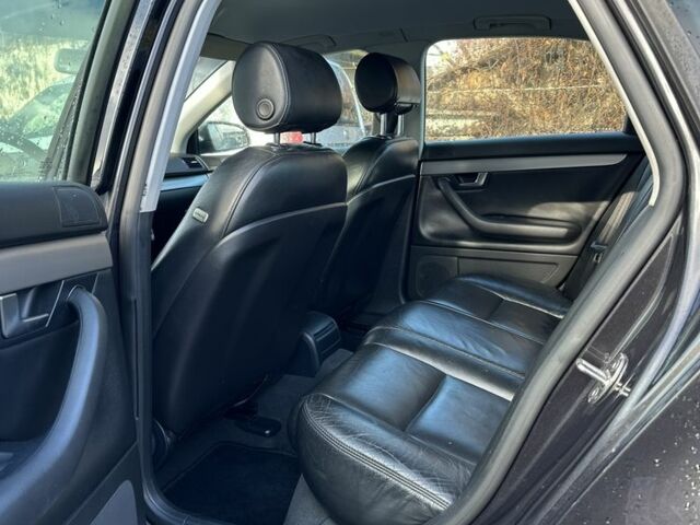 Серый Ауди А4, объемом двигателя 2 л и пробегом 261 тыс. км за 6450 $, фото 5 на Automoto.ua