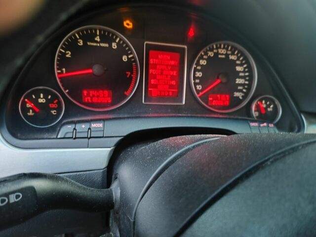 Серый Ауди А4, объемом двигателя 2 л и пробегом 28 тыс. км за 5800 $, фото 6 на Automoto.ua