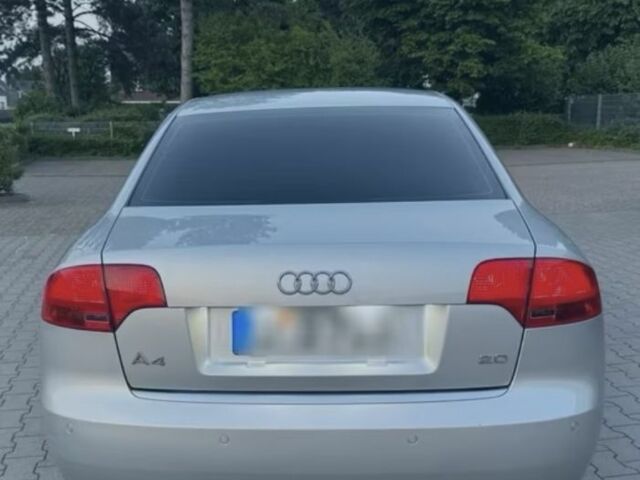 Сірий Ауді А4, об'ємом двигуна 2 л та пробігом 300 тис. км за 2300 $, фото 1 на Automoto.ua