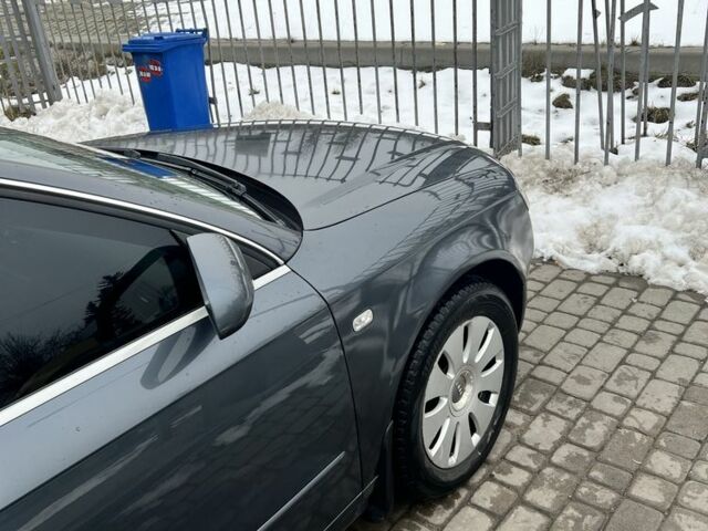 Сірий Ауді А4, об'ємом двигуна 1.8 л та пробігом 356 тис. км за 5700 $, фото 4 на Automoto.ua