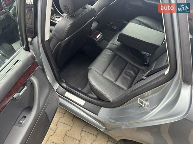 Сірий Ауді А4, об'ємом двигуна 2 л та пробігом 266 тис. км за 7300 $, фото 44 на Automoto.ua