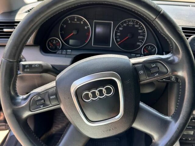 Сірий Ауді А4, об'ємом двигуна 1.8 л та пробігом 222 тис. км за 7250 $, фото 5 на Automoto.ua