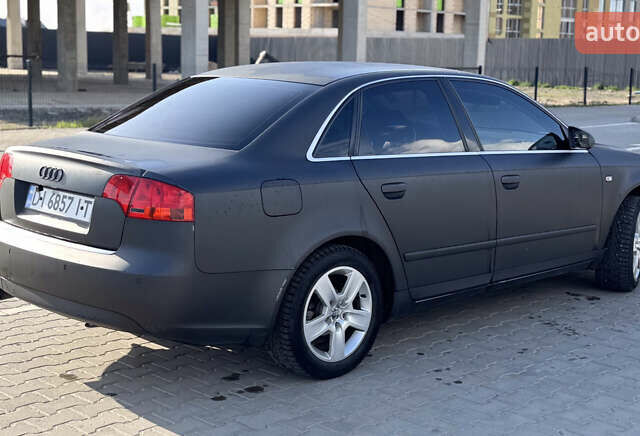 Ауді А4 2006 у Луцьку на Automoto.ua Сірий Ауді А4, об'ємом двигуна 2 л та пробігом 370 тис. км за 4900 $, фото 5 на Automoto.ua