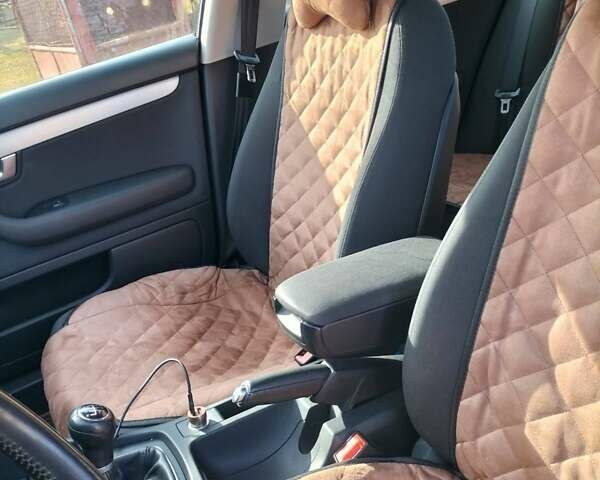 Сірий Ауді А4, об'ємом двигуна 2 л та пробігом 250 тис. км за 8000 $, фото 10 на Automoto.ua