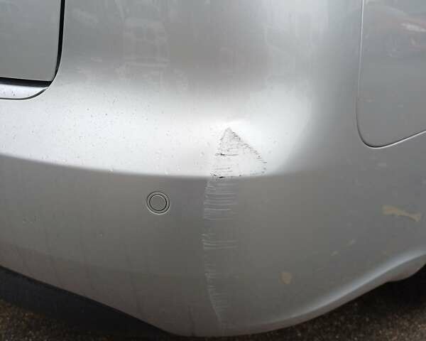 Сірий Ауді А4, об'ємом двигуна 1.6 л та пробігом 181 тис. км за 6400 $, фото 14 на Automoto.ua