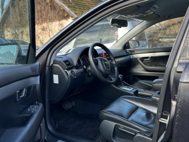 Серый Ауди А4, объемом двигателя 2 л и пробегом 261 тыс. км за 6450 $, фото 4 на Automoto.ua