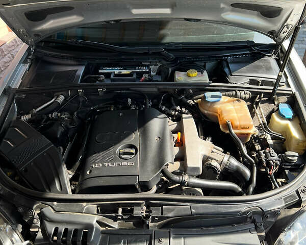 Серый Ауди А4, объемом двигателя 1.78 л и пробегом 295 тыс. км за 7500 $, фото 6 на Automoto.ua