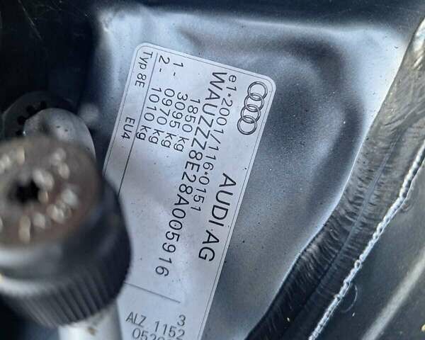 Серый Ауди А4, объемом двигателя 1.6 л и пробегом 184 тыс. км за 7500 $, фото 3 на Automoto.ua