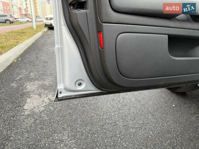 Сірий Ауді А4, об'ємом двигуна 1.6 л та пробігом 176 тис. км за 7999 $, фото 36 на Automoto.ua