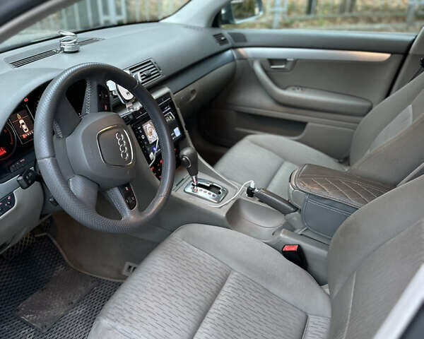 Сірий Ауді А4, об'ємом двигуна 1.97 л та пробігом 320 тис. км за 7800 $, фото 4 на Automoto.ua