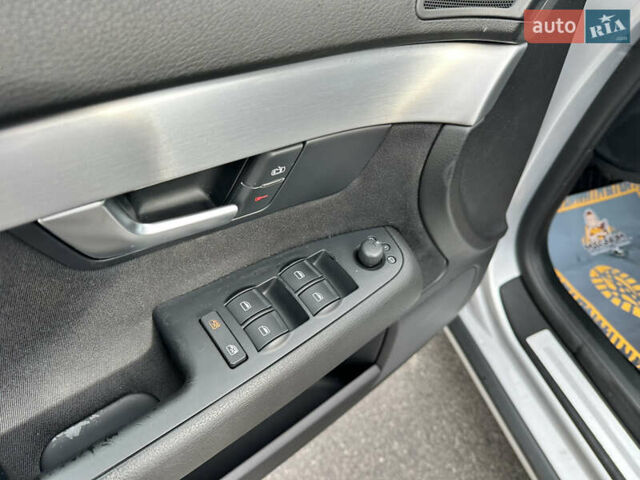 Серый Ауди А4, объемом двигателя 1.6 л и пробегом 171 тыс. км за 8599 $, фото 38 на Automoto.ua