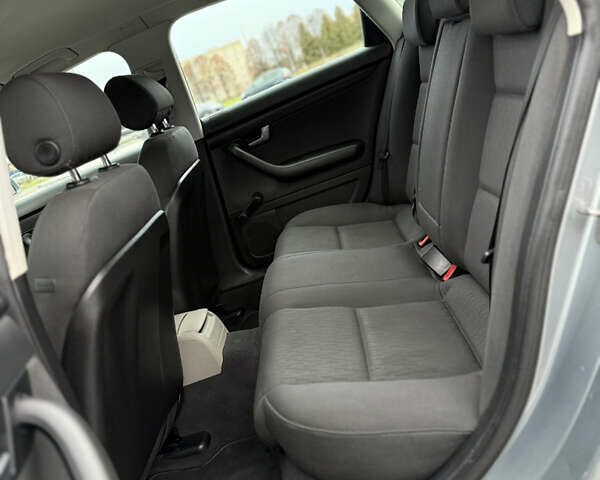 Сірий Ауді А4, об'ємом двигуна 1.6 л та пробігом 193 тис. км за 6500 $, фото 54 на Automoto.ua